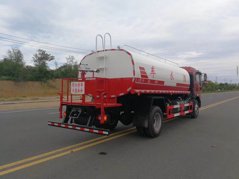 重汽豪沃15噸灑水車 重汽豪沃15噸灑水車圖片