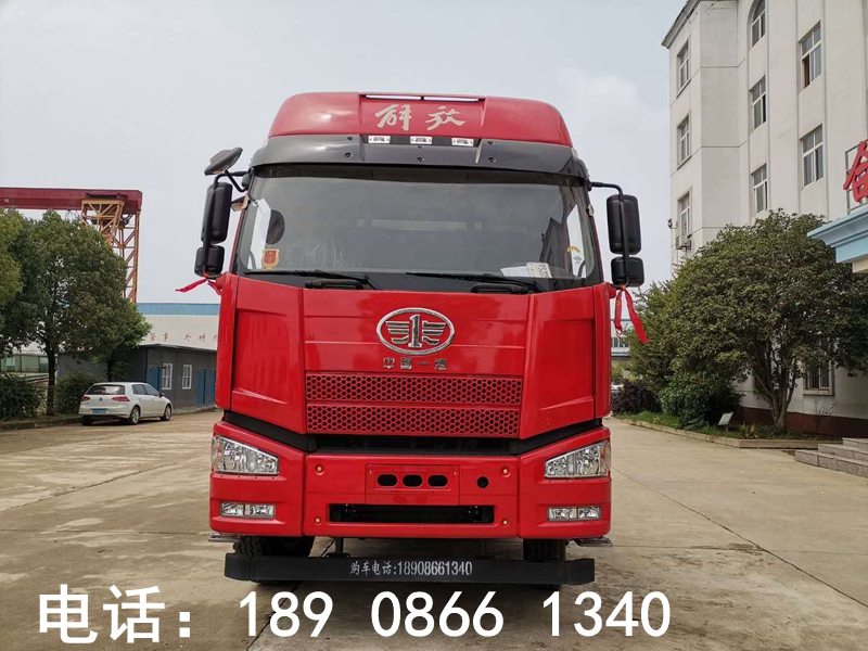 解放J6前四后八平板運(yùn)輸車 解放J6前四后八平板運(yùn)輸車圖片