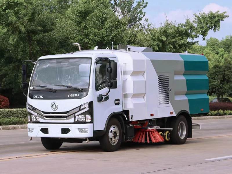 東風小多利卡洗掃車（2.5方水2.5方塵）